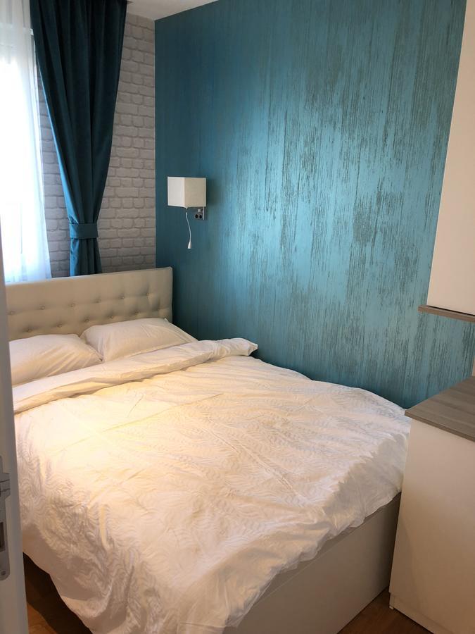 נובי סאד 5 Stars Apartment With Free Garage Place מראה חיצוני תמונה